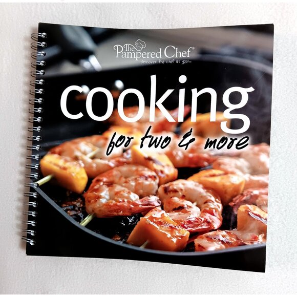Lot of 5 Pampered Chef cookbooks spiral bound - Picture 9 of 16